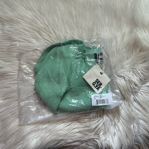 SER.O.YA Dahlia Set In Green - Picture 9 of 10